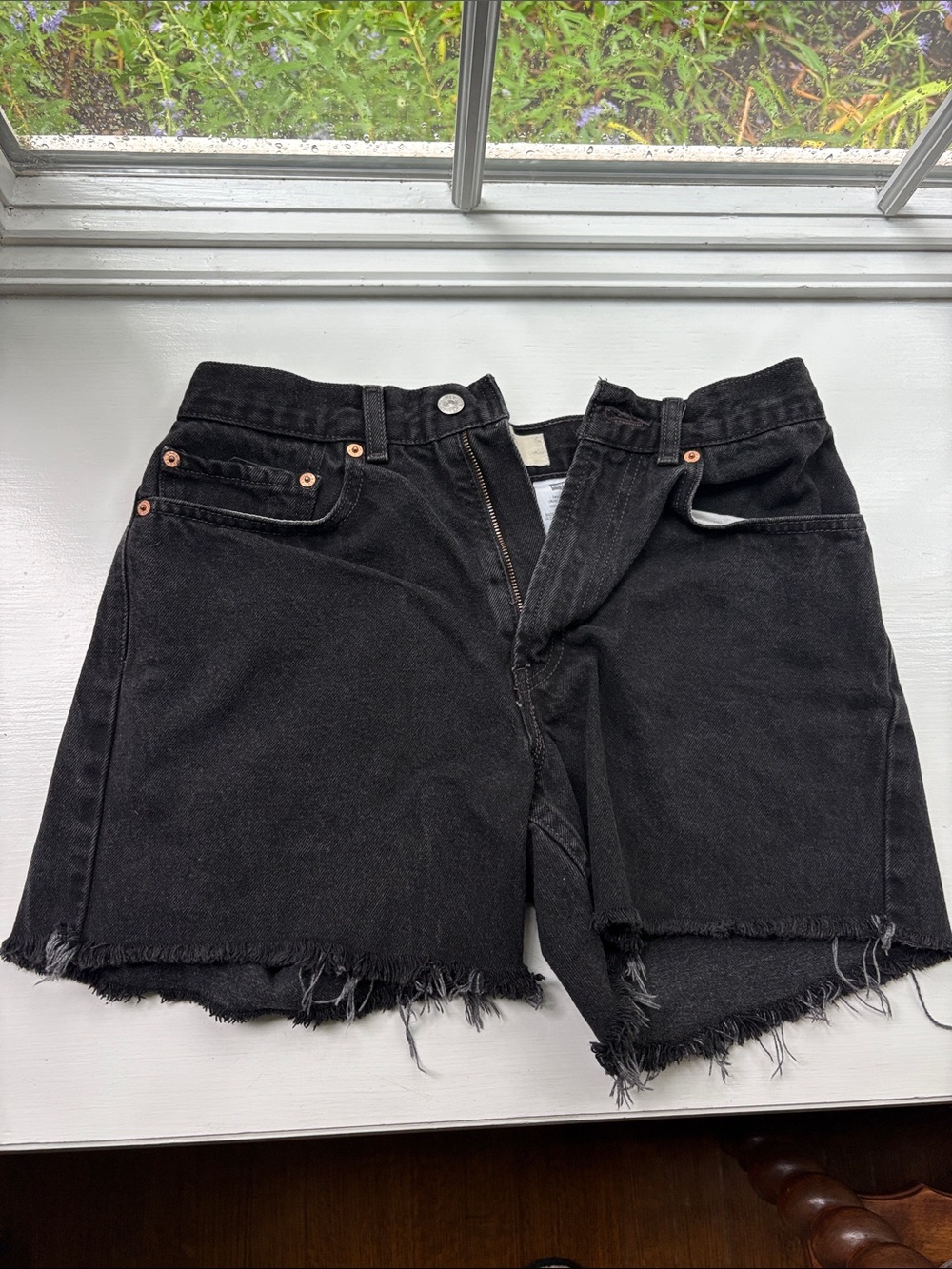 Levi's 550 Black Distressed Frayed Hem Denim Shorts
